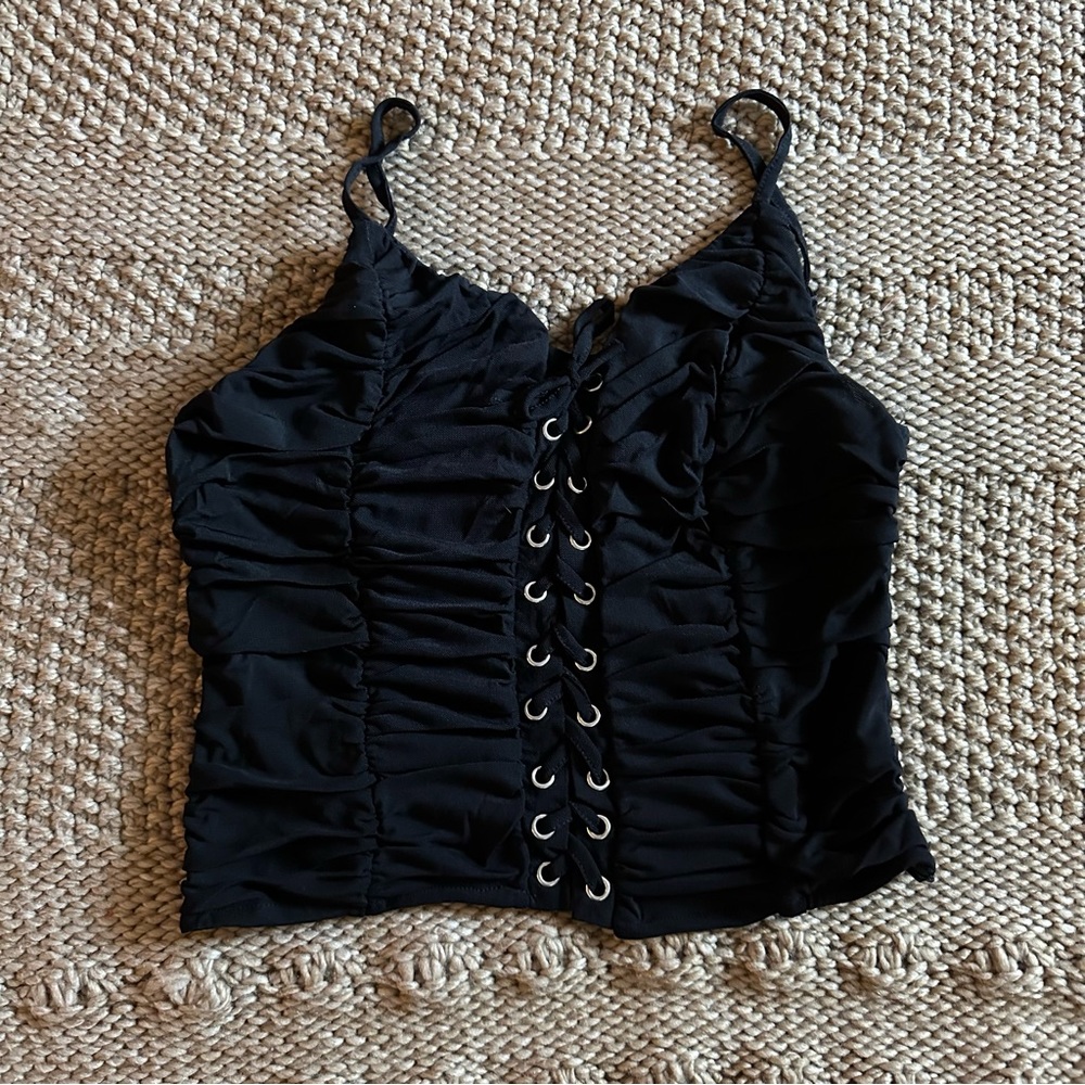 Black crop top front self tie